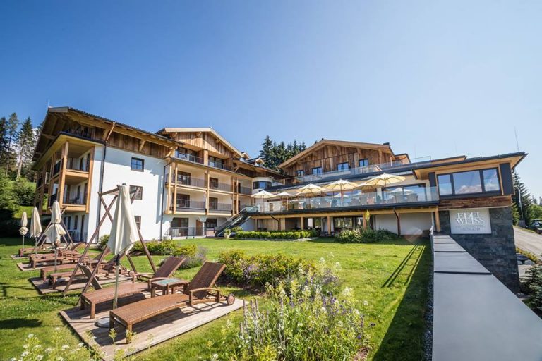 Außenbereich vom Hotel Edelweiss Wagrain