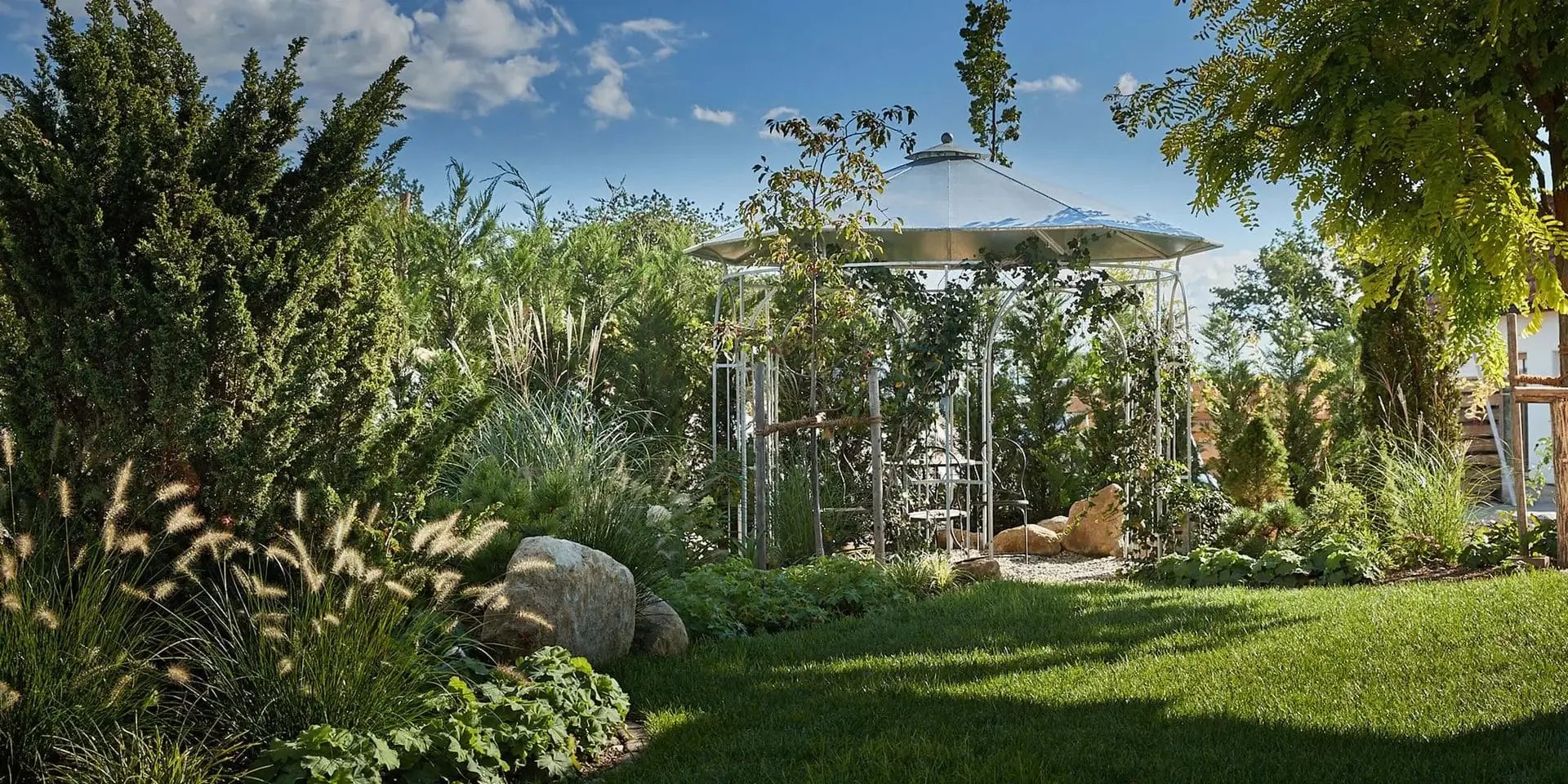 csm_Landhaus-Garten_3_4000x2000px_9f89aa7486