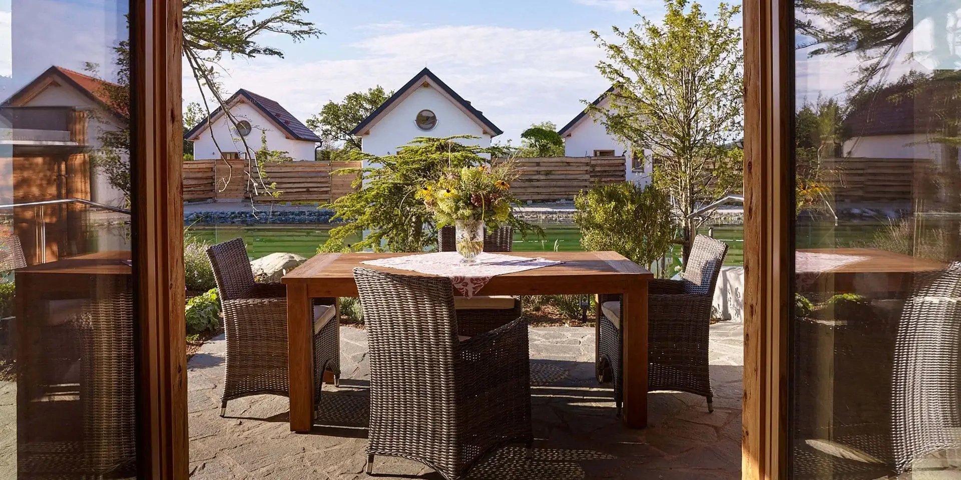 csm_Landhaus-Terrasse_4000x2000px_abf6d82c93