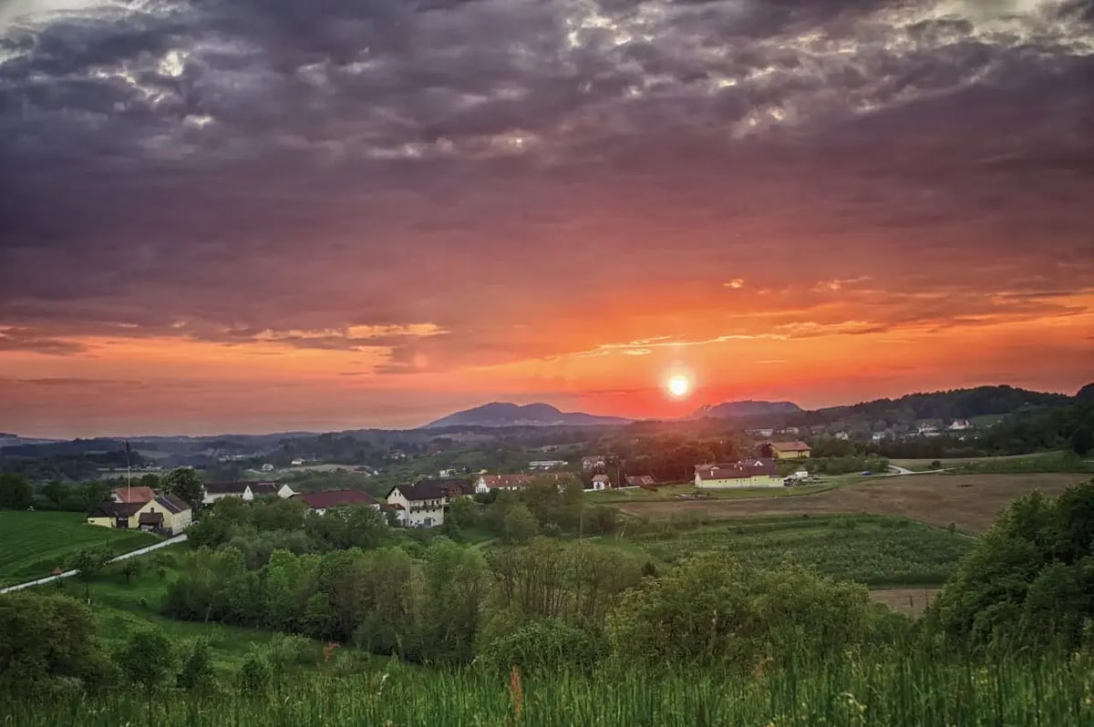 Sonnenuntergang am 1.Mai in Minihof-Liebau